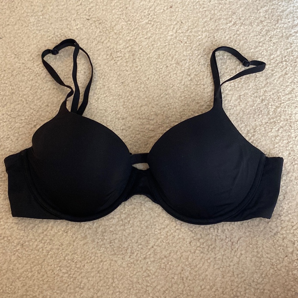 Victoria’s Secret Black Bra